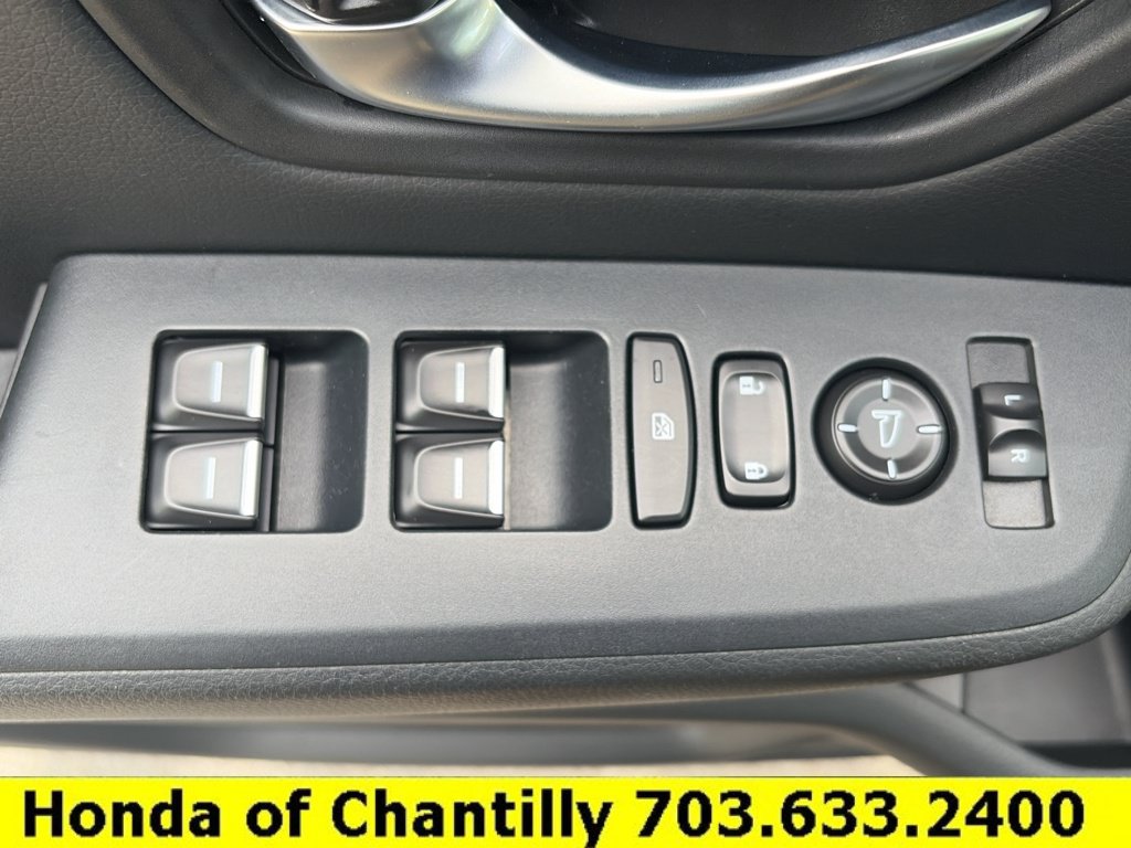 Certified 2024 Honda Pilot Touring image 21