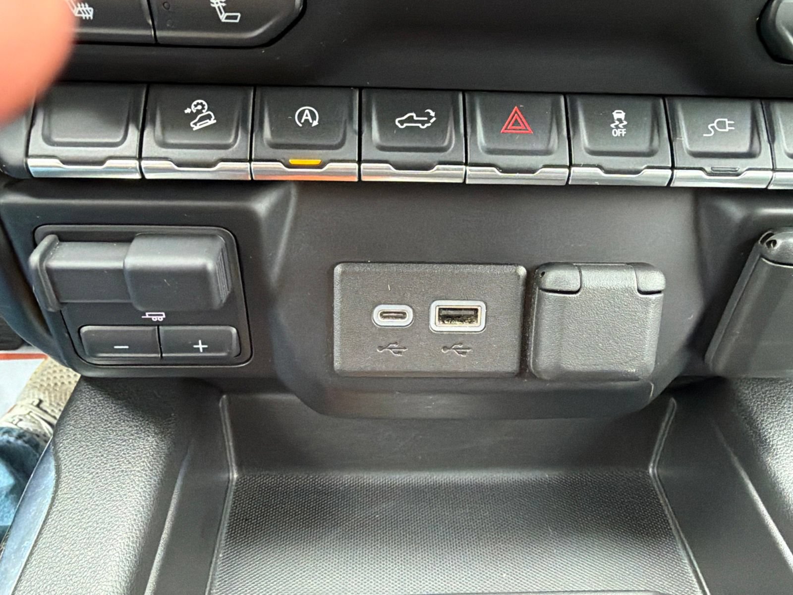 Used 2021 Chevrolet Silverado 1500 LT Trail Boss w/ Convenience Package II AWD/4WD image 25