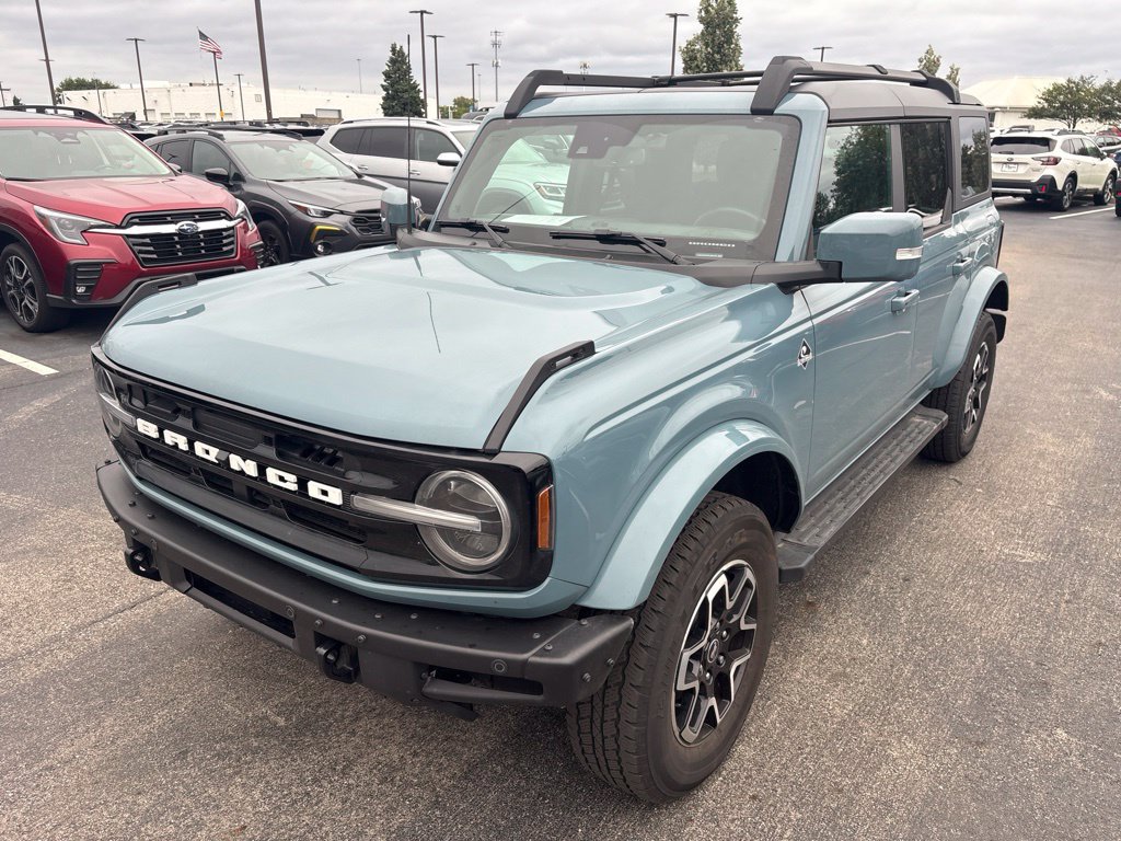 Used 2023 Ford Bronco Outer Banks AWD/4WD image 5
