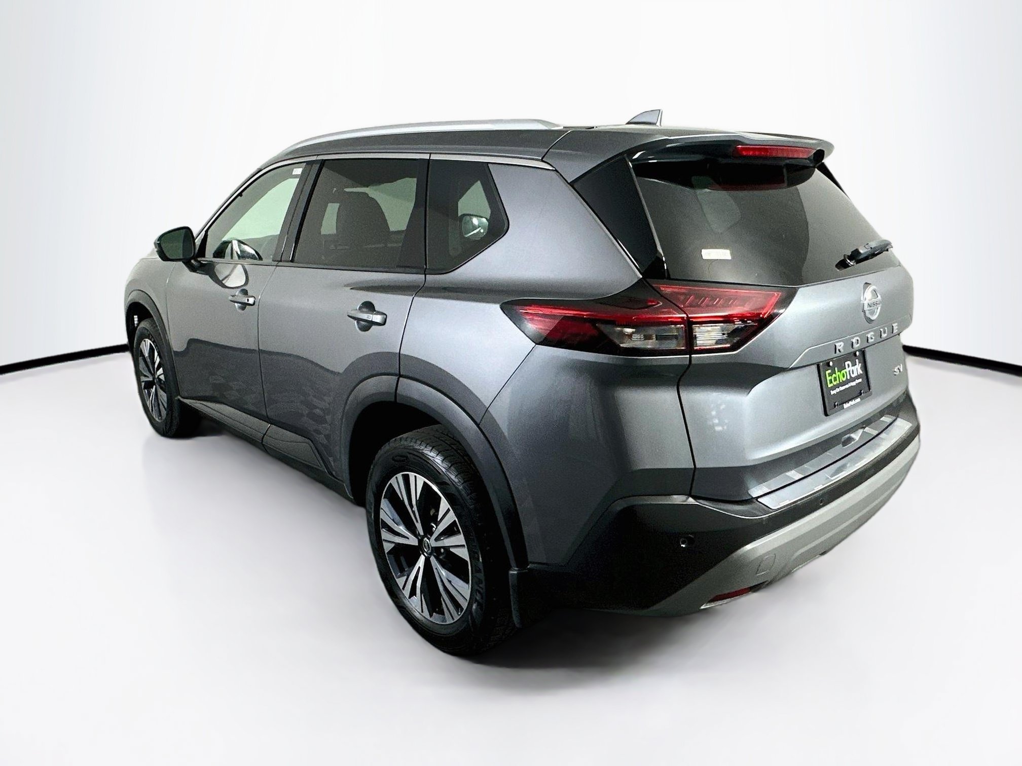 Used 2021 Nissan Rogue SV w/ Premium Package FWD image 5