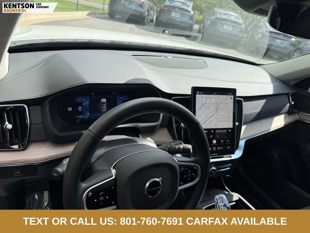 Used 2025 Volvo XC90 B5 Plus AWD/4WD image 19