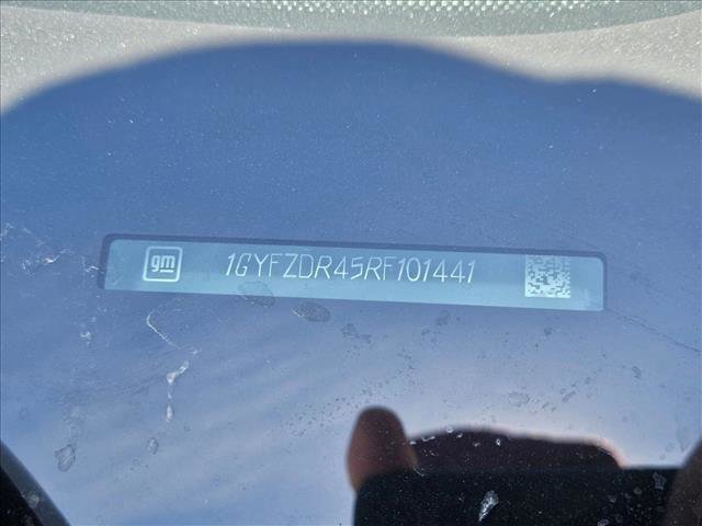 Used 2024 Cadillac XT4 Premium Luxury image 15