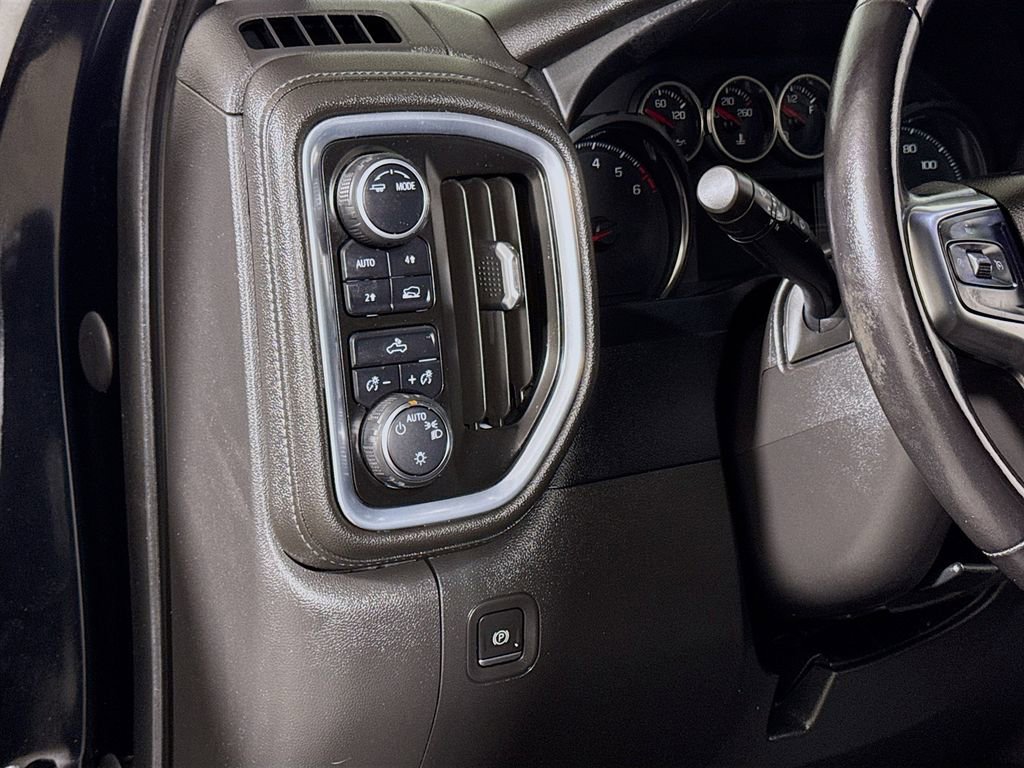 Used 2022 Chevrolet Silverado 1500 LT AWD/4WD image 8