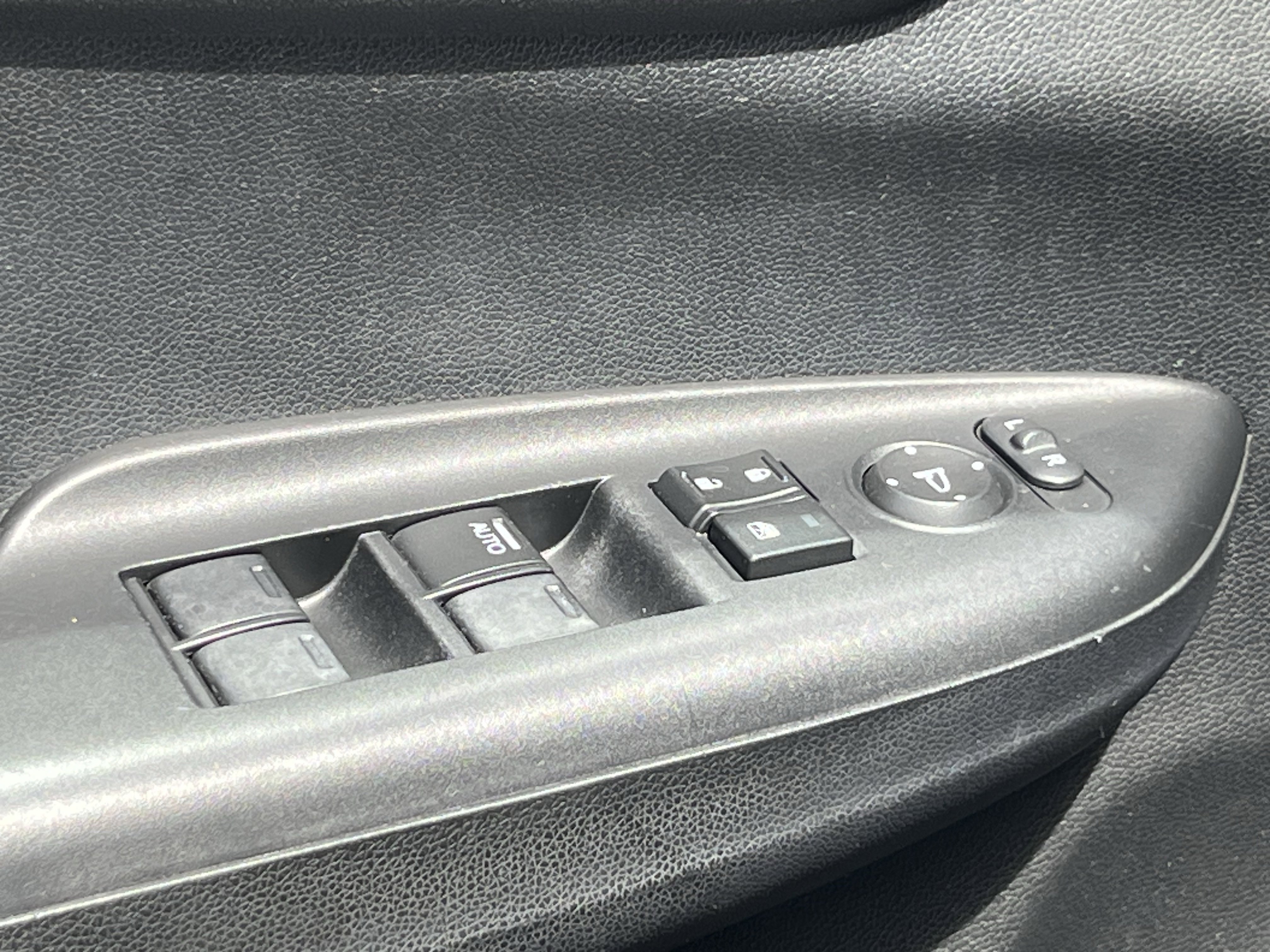 Used 2015 Honda Fit LX image 16