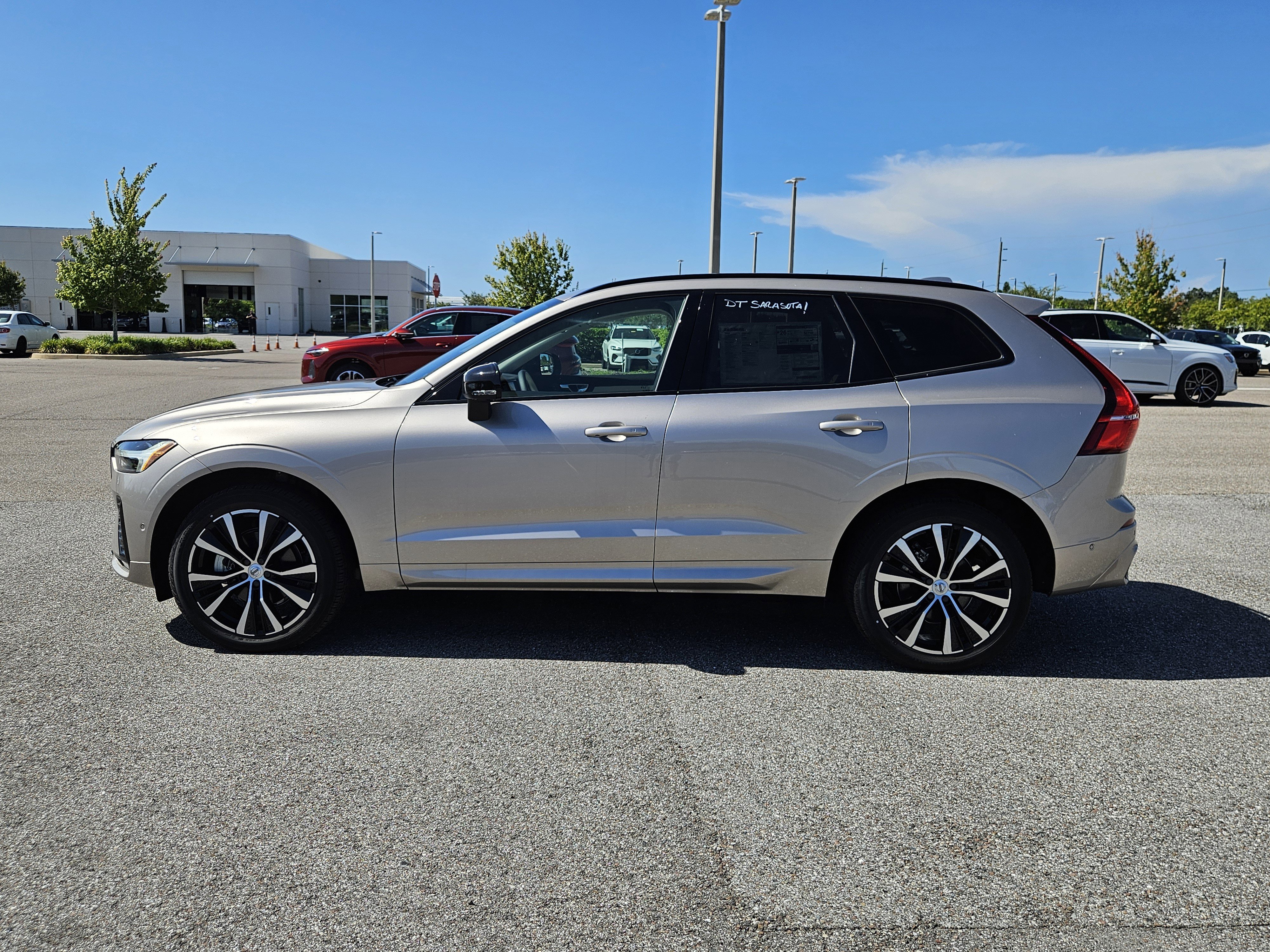 New 2025 Volvo XC60 B5 Plus w/ Protection Package Premier image 4