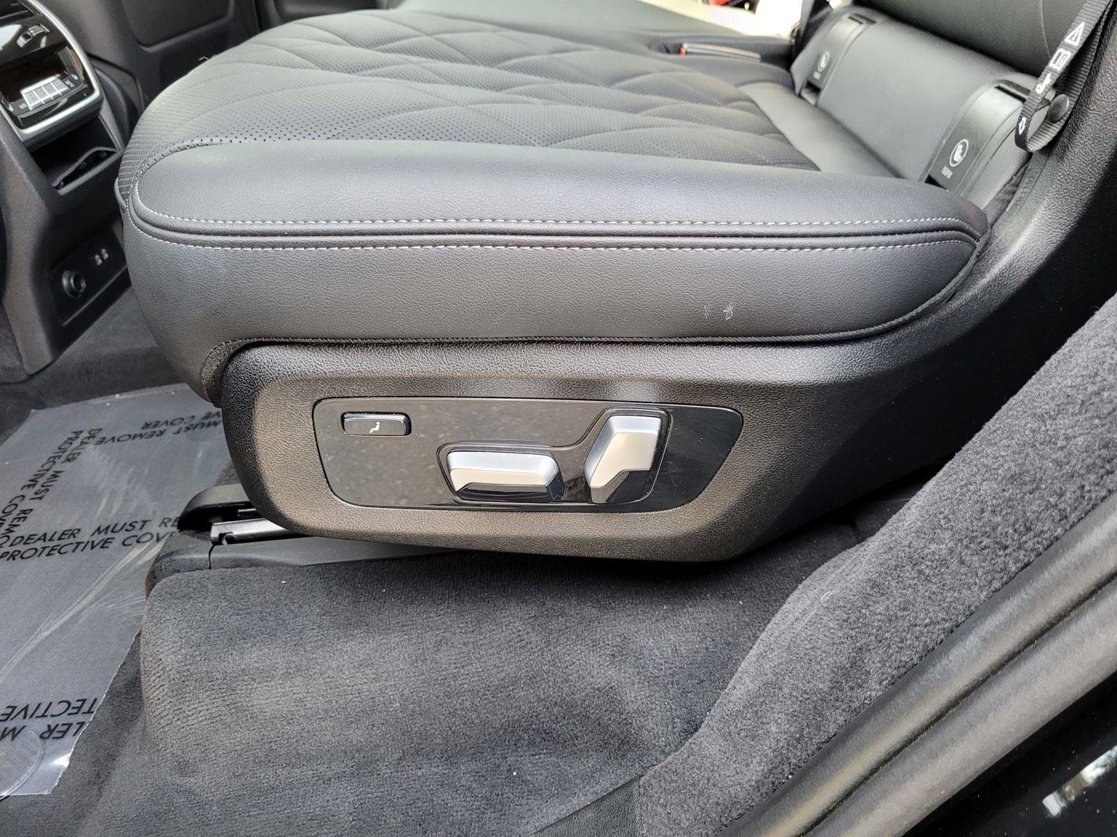 Certified 2024 BMW X7 xDrive40i image 15