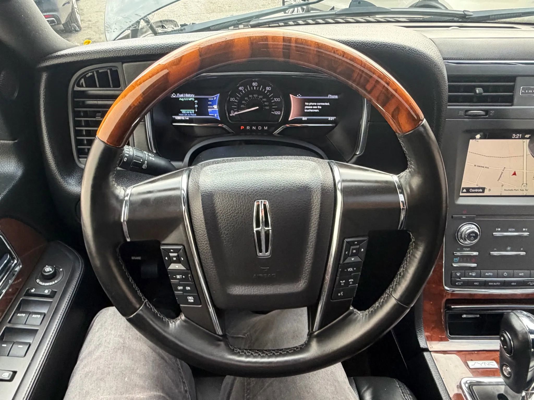 Used 2016 Lincoln Navigator Select image 21