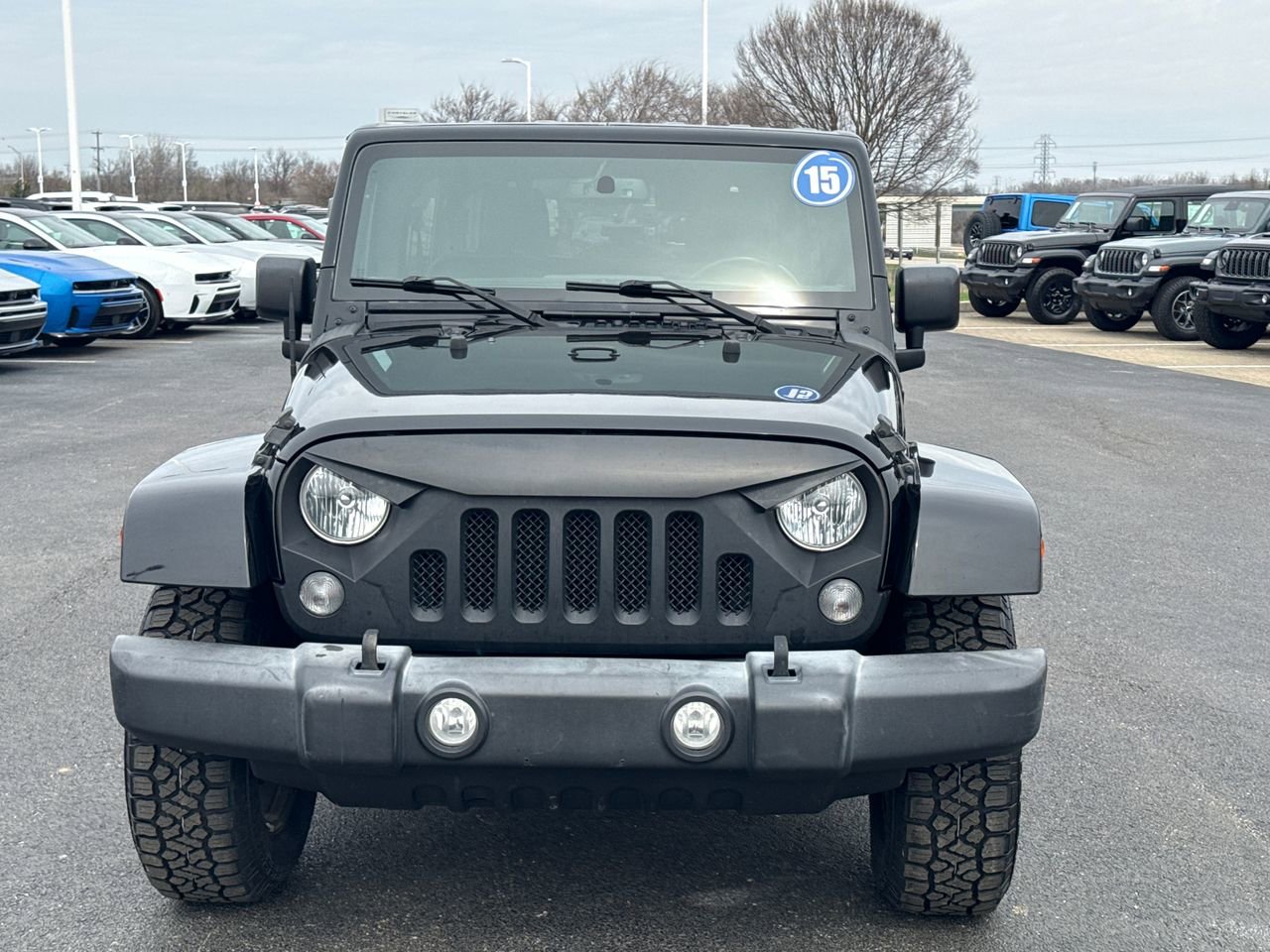 Used 2015 Jeep Wrangler Unlimited Sahara w/ Connectivity Group image 8