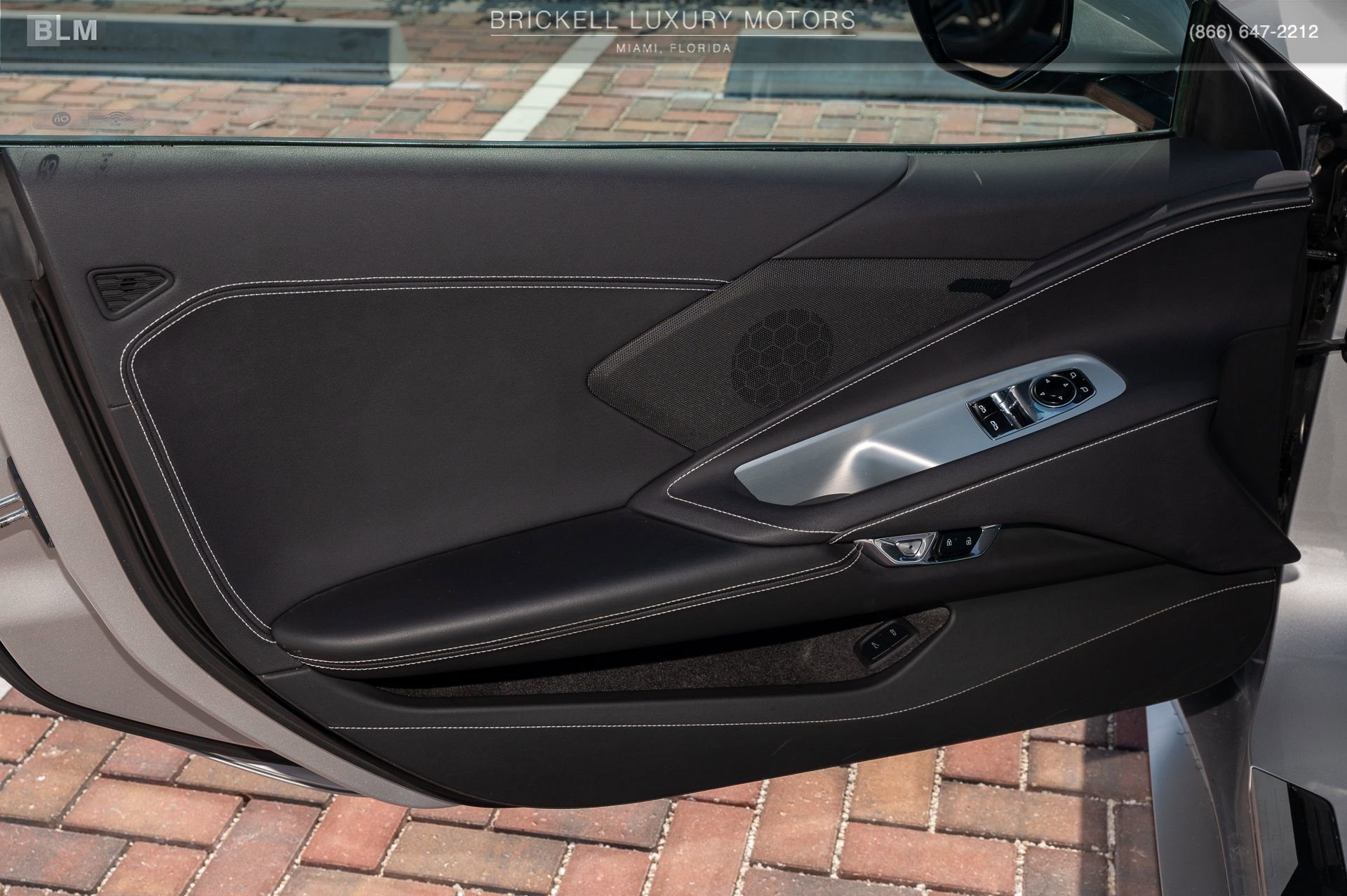 Used 2020 Chevrolet Corvette Stingray Coupe w/ Z51 Performance Package image 10