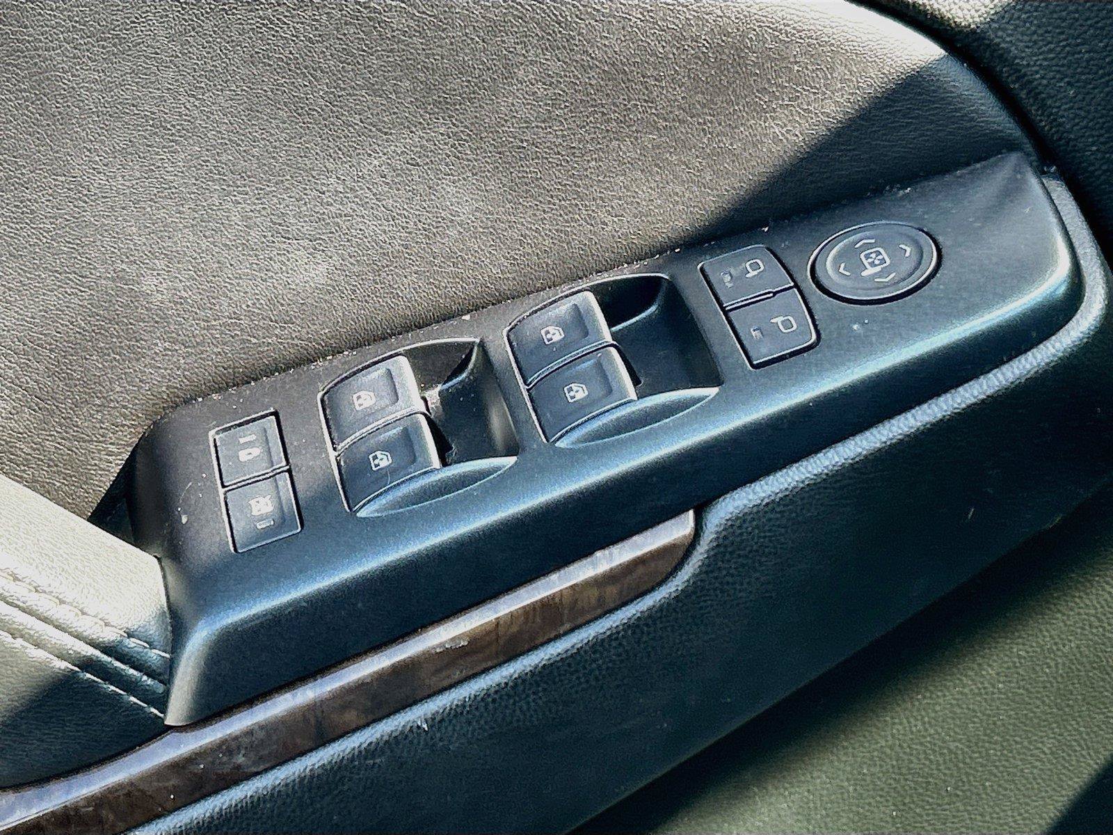 Used 2019 Chevrolet Tahoe LT AWD/4WD image 24