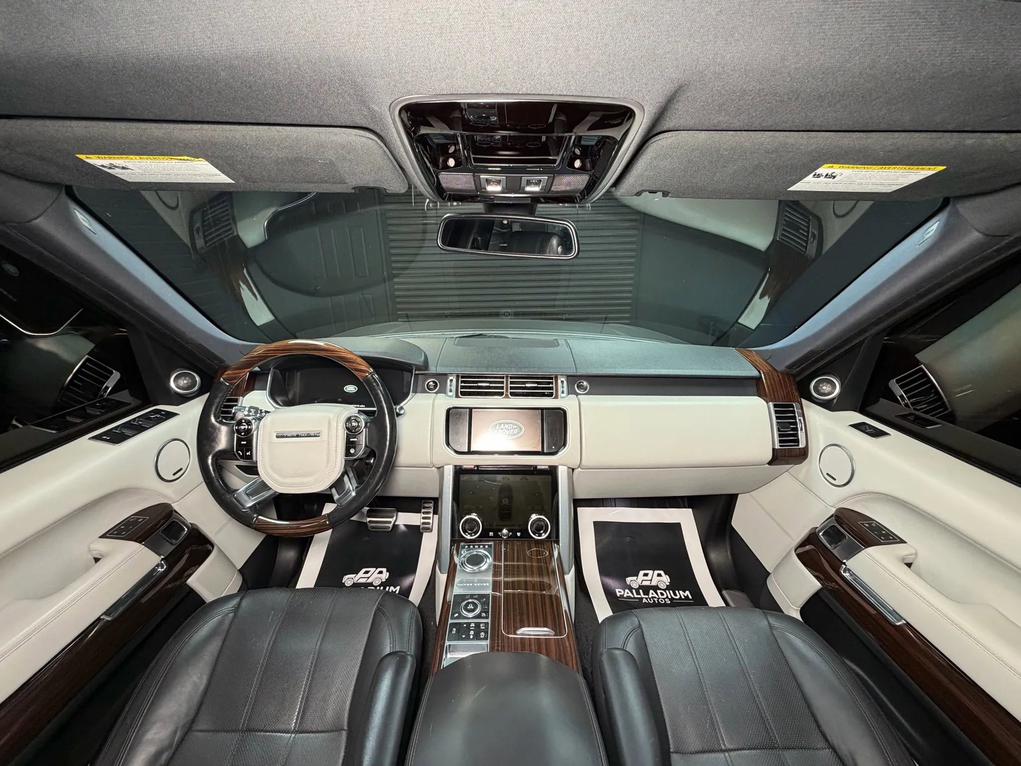 Used 2014 Land Rover Range Rover Supercharged image 28