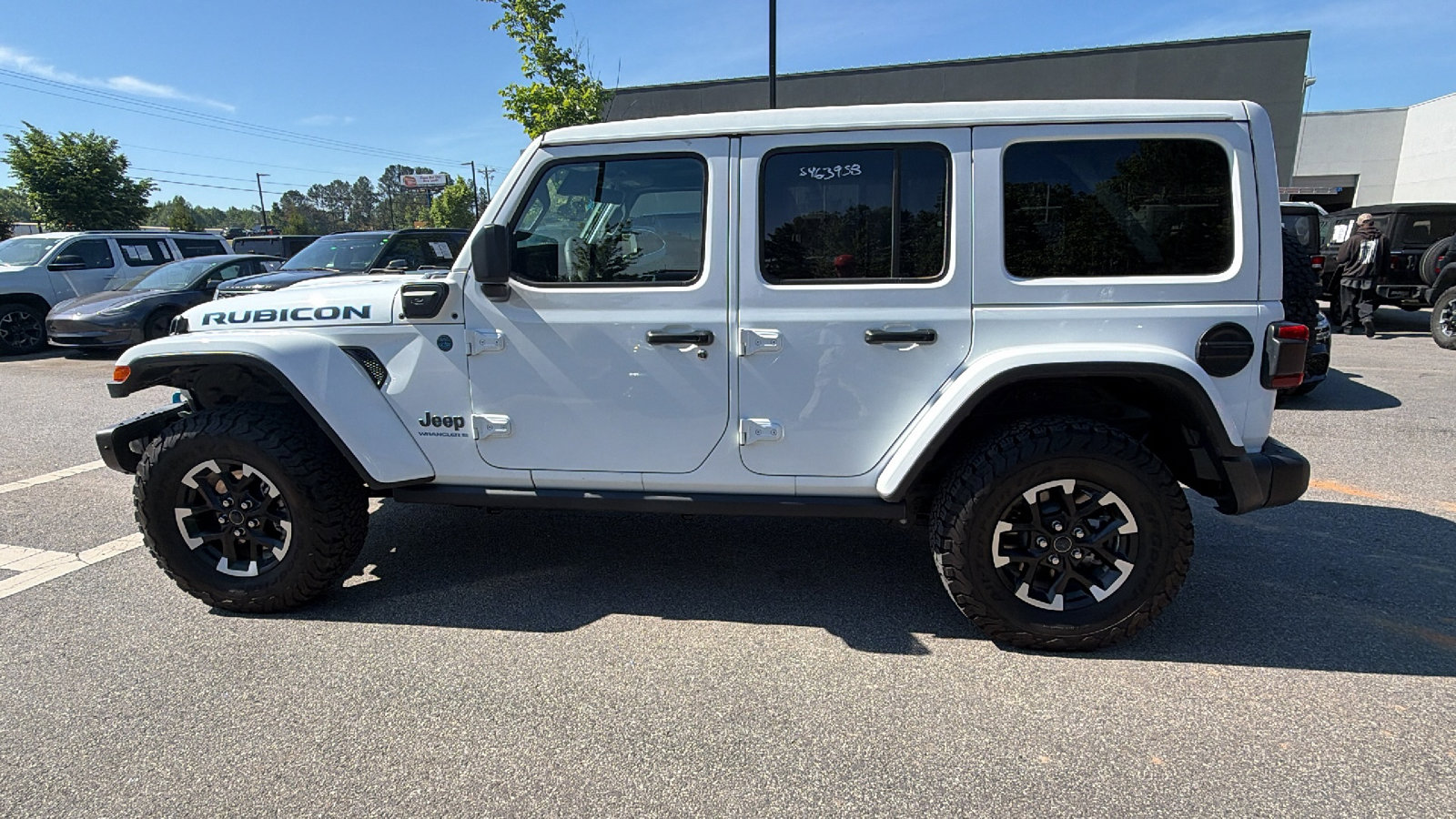Used 2025 Jeep Wrangler Unlimited Rubicon 4xe AWD/4WD image 11
