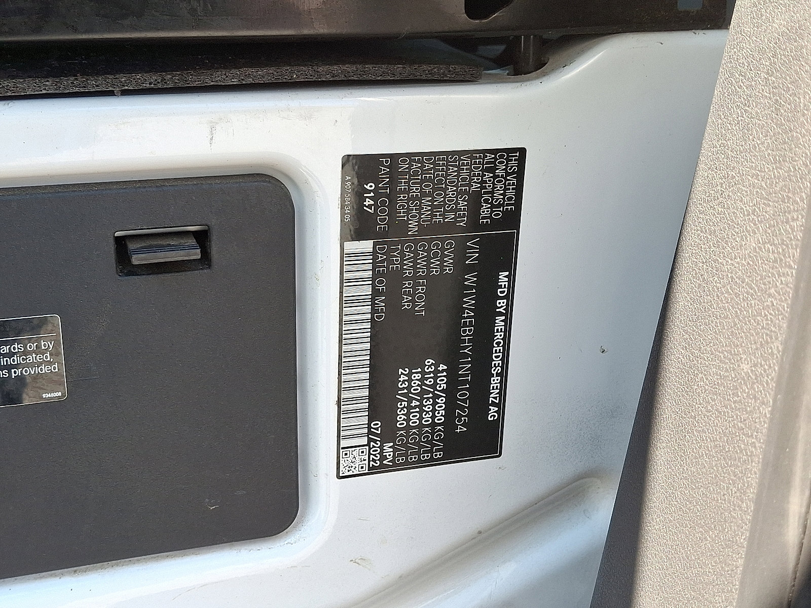 Used 2022 Mercedes-Benz Sprinter 144 Cargo image 26