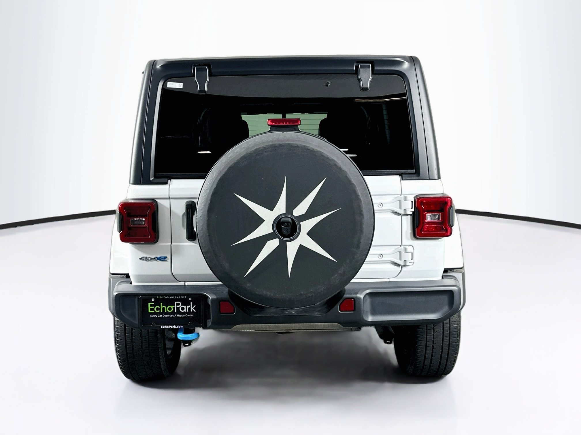 Used 2023 Jeep Wrangler Unlimited Sahara w/ Cold Weather Group AWD/4WD image 7