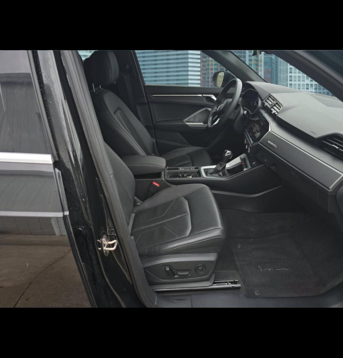 Used 2023 Audi Q3 2.0T Premium AWD/4WD image 23