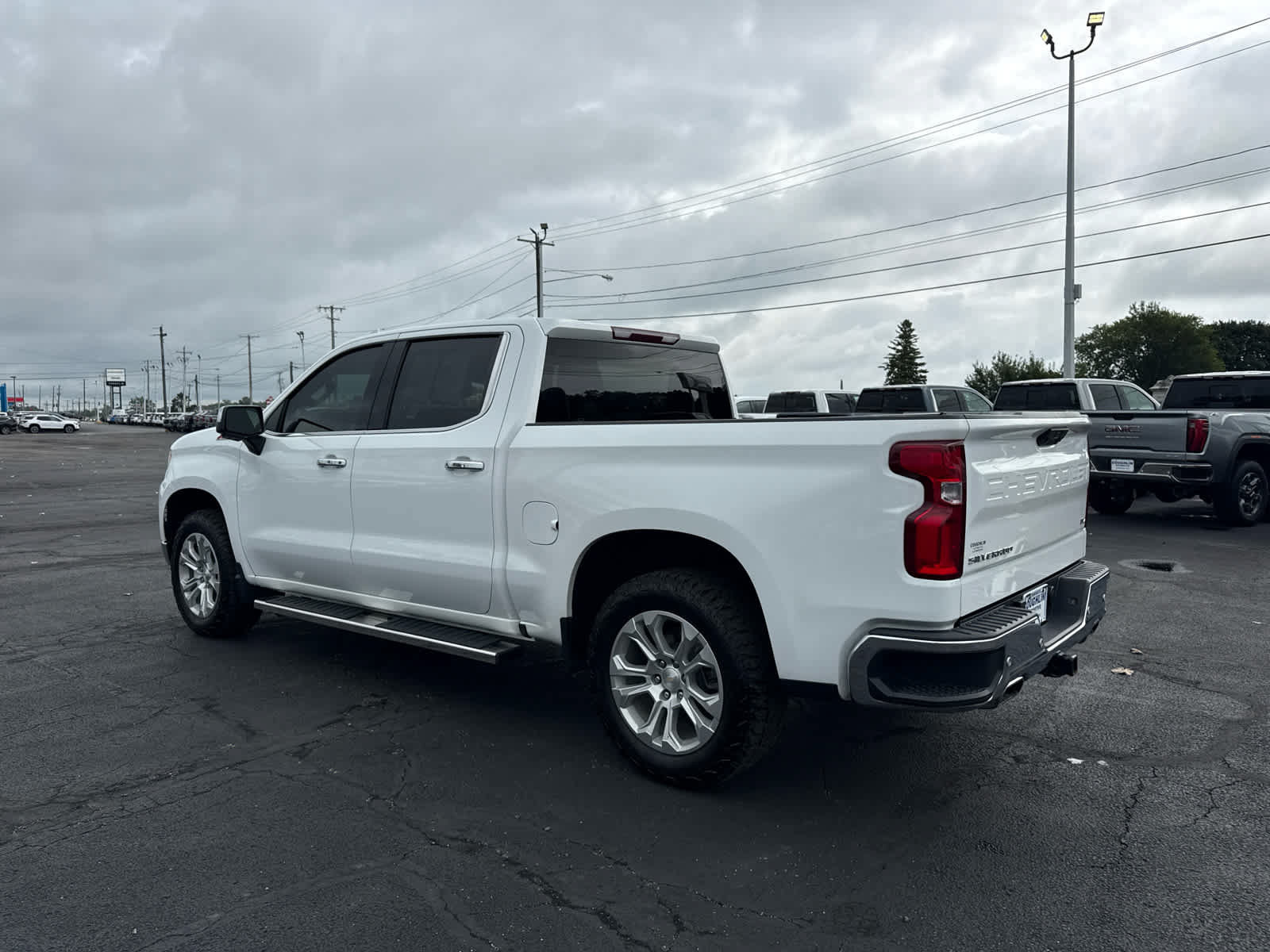 Certified 2023 Chevrolet Silverado 1500 LTZ w/ Z71 Off-Road Package AWD/4WD image 3