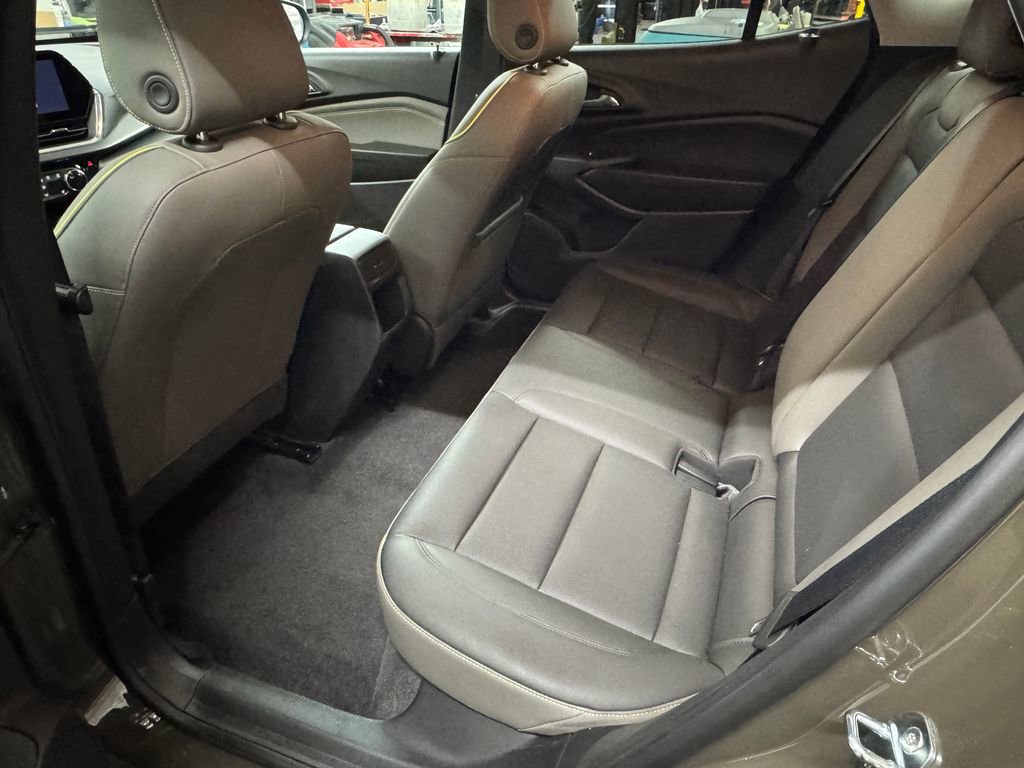 Used 2024 Chevrolet Trax ACTIV image 15