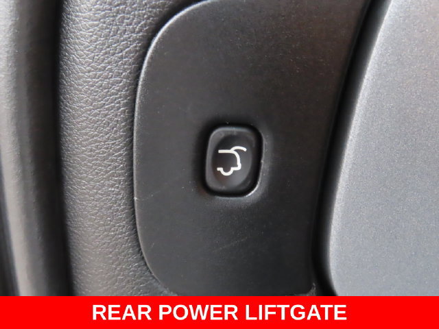 Used 2016 Jeep Cherokee Latitude w/ Comfort/Convenience Group AWD/4WD image 32