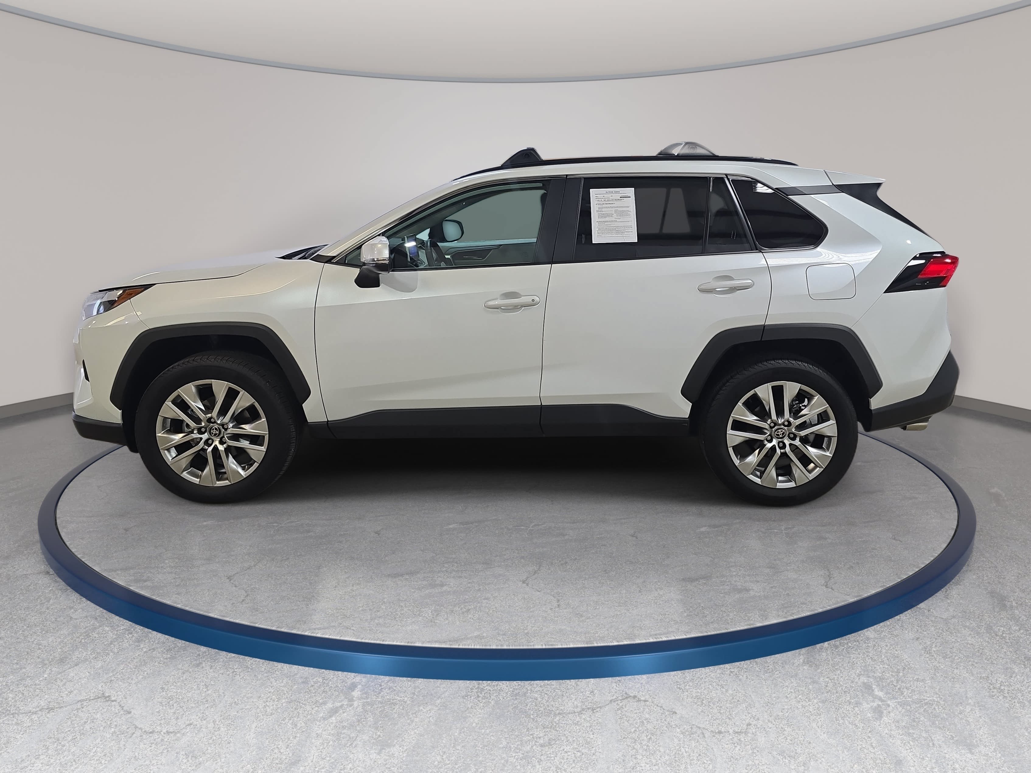 Used 2025 Toyota RAV4 XLE Premium w/ Weather Package AWD/4WD image 9