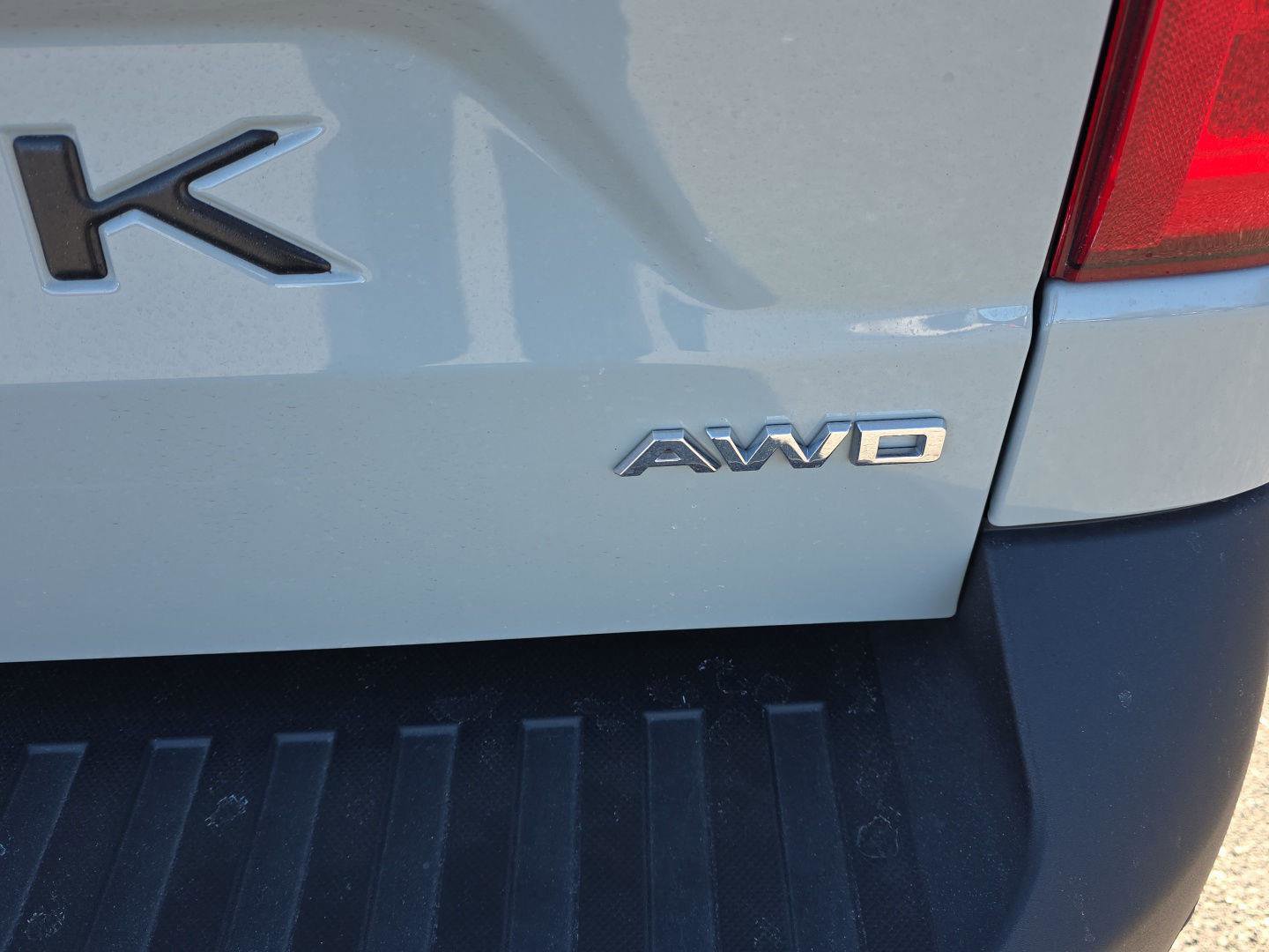 Used 2024 Ford Maverick Lariat w/ 4K Tow Package image 16