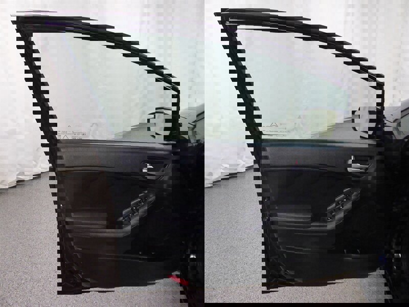 Used 2018 Kia Forte LX image 18