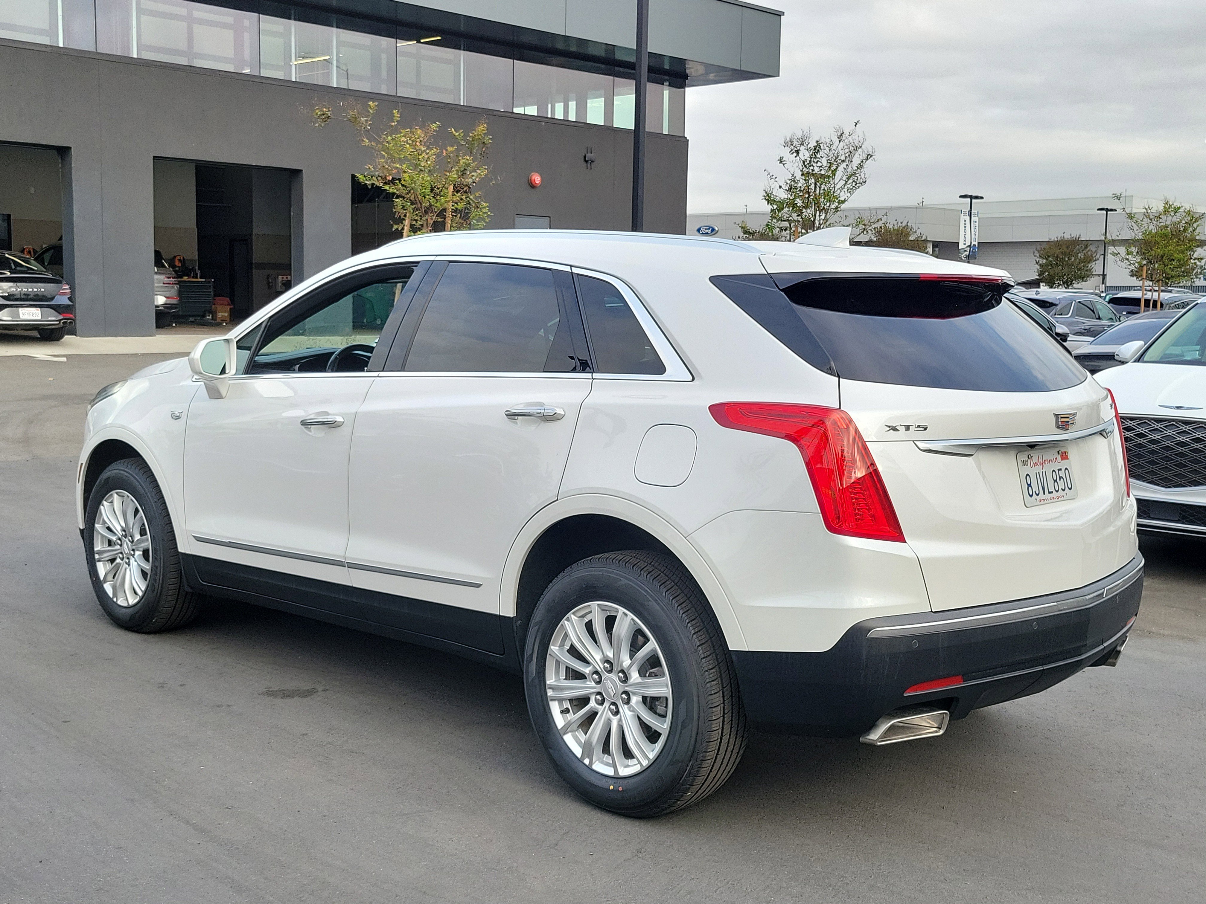 Used 2019 Cadillac XT5 FWD image 29