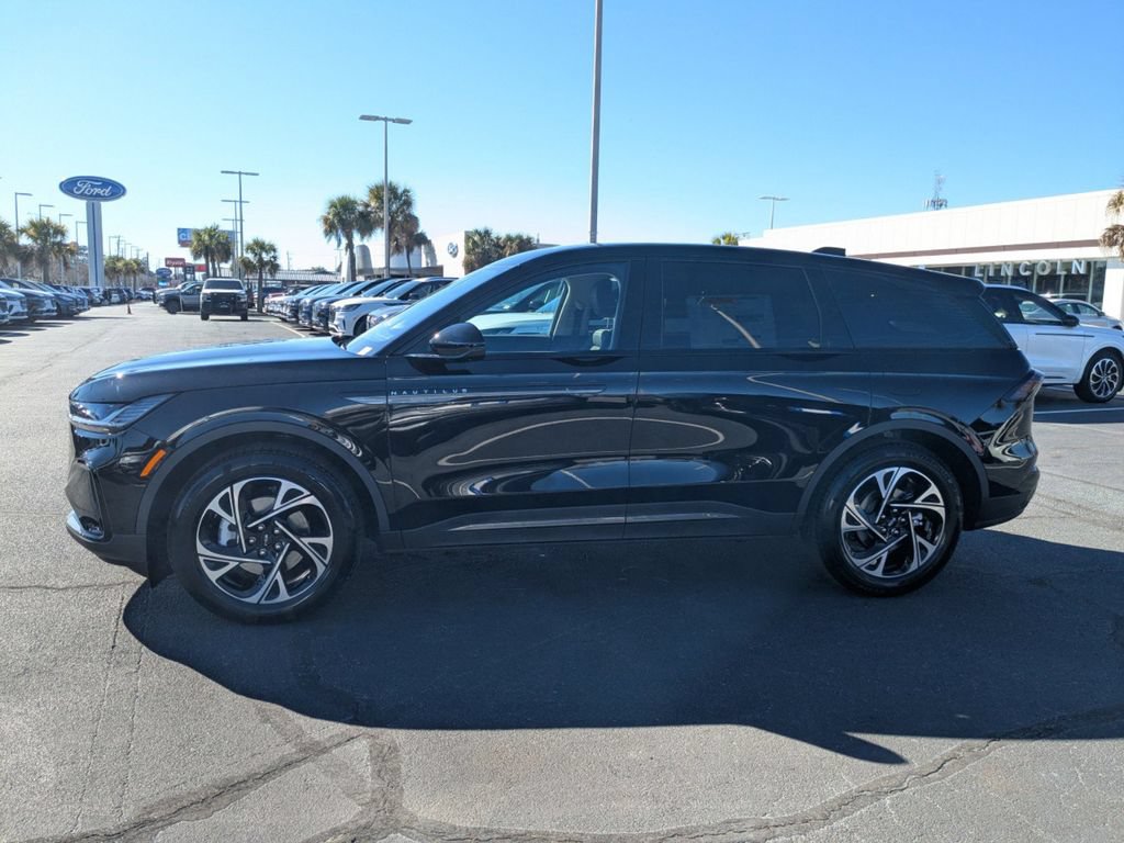 New 2026 Lincoln Nautilus Premier w/ Equipment Group 102A AWD/4WD image 7