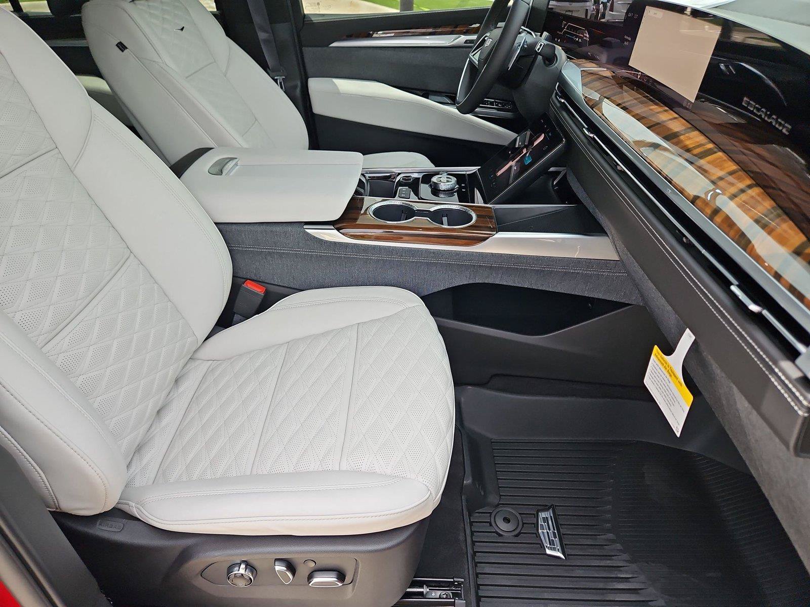 New 2026 Cadillac Escalade ESV Platinum Sport w/ LPO, ONYX Package AWD/4WD image 29