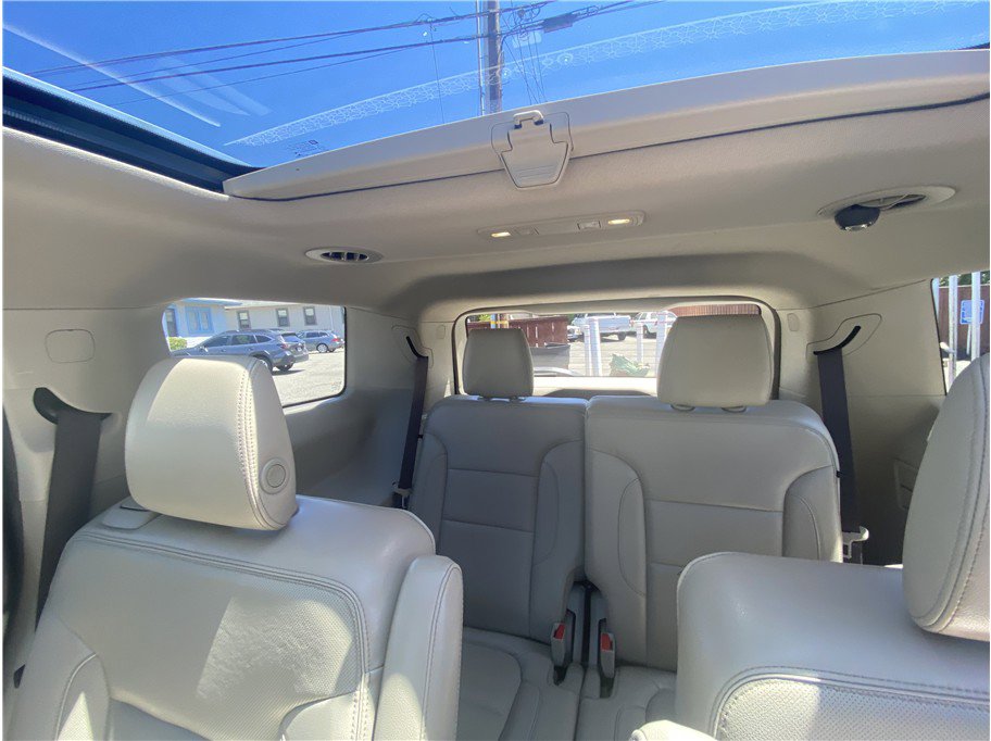 Used 2018 GMC Acadia Denali w/ Technology Package AWD/4WD image 11