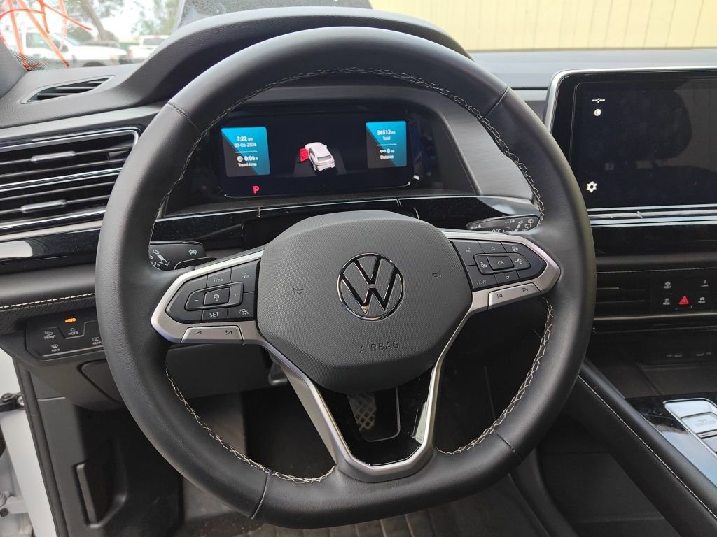 Used 2024 Volkswagen Atlas Cross Sport SE image 27
