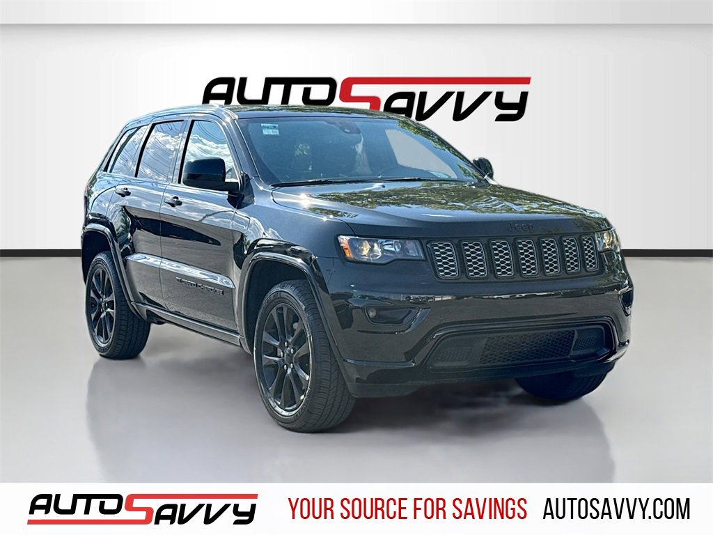 Used 2022 Jeep Grand Cherokee Laredo X image 1