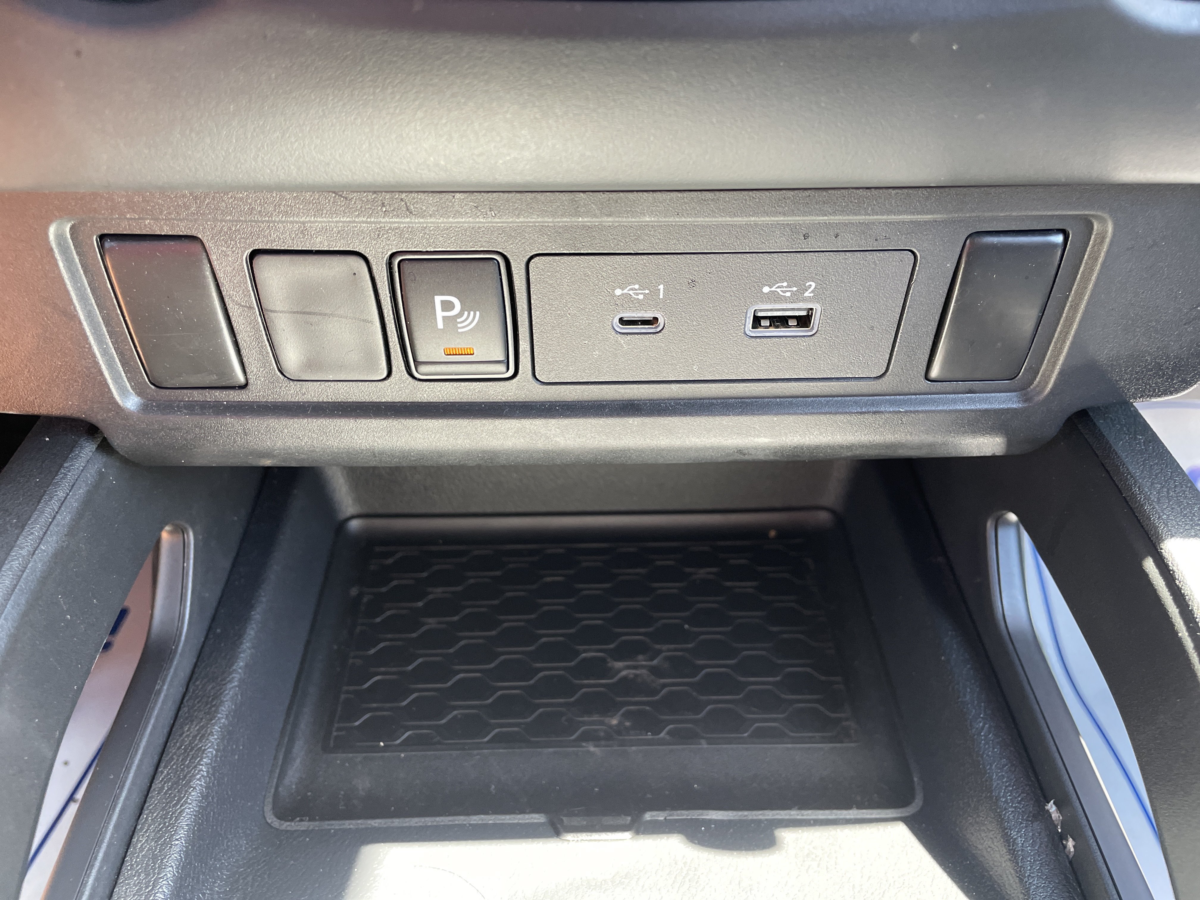 Used 2022 Nissan Frontier S w/ Technology Package AWD/4WD image 16