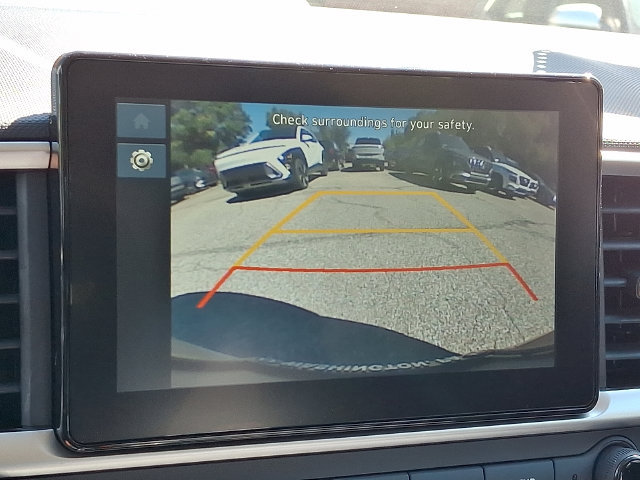 New 2026 Hyundai Venue SEL FWD image 17