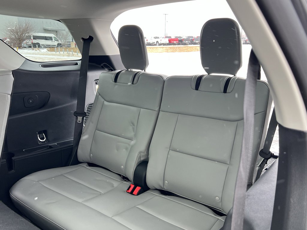 Certified 2025 Ford Explorer Active w/ Active Comfort Package image 41