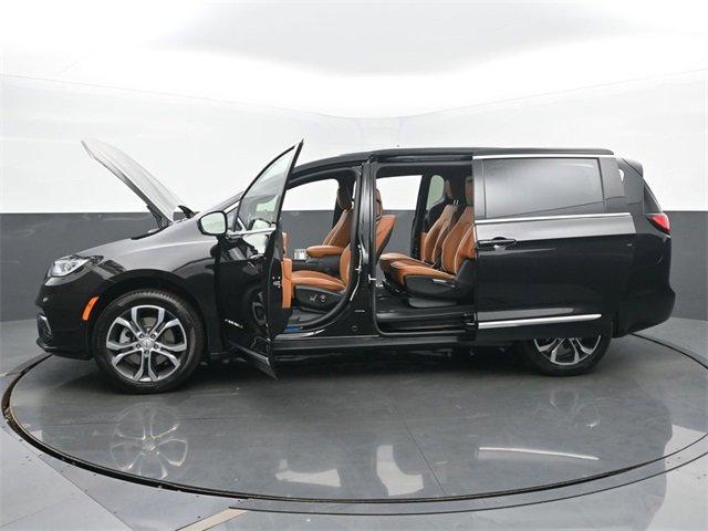 New 2026 Chrysler Pacifica Pinnacle image 55