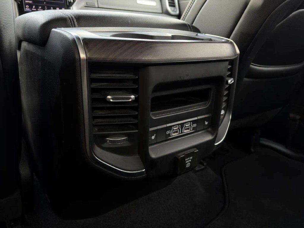 Used 2026 RAM 1500 Laramie AWD/4WD image 7