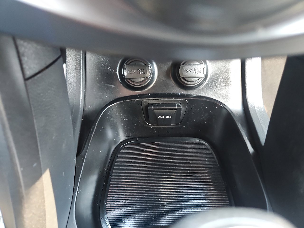 Used 2015 Hyundai Santa Fe Sport w/ Option Group 02 image 30