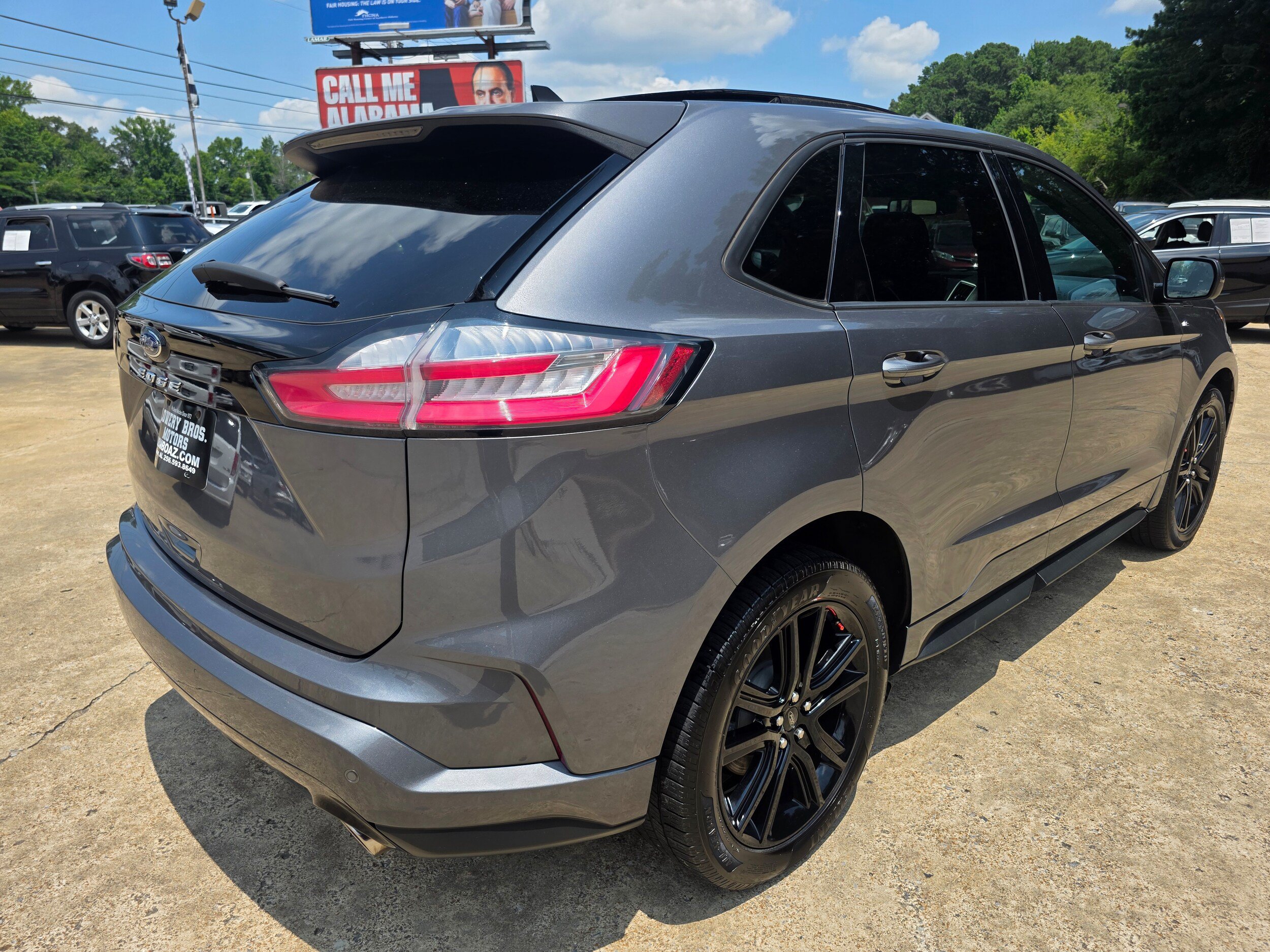 Used 2021 Ford Edge ST-Line FWD image 5