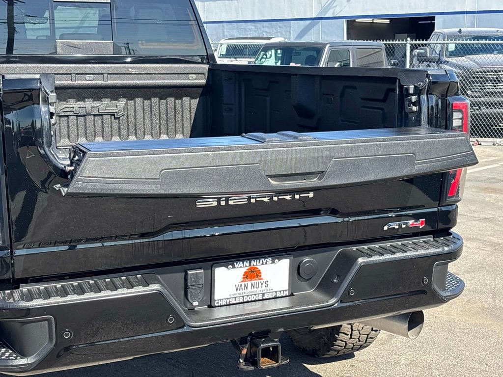 Used 2024 GMC Sierra 3500 AT4 w/ AT4 Premium Plus Package image 11