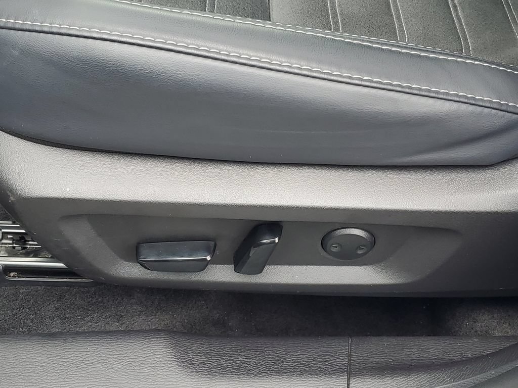 Used 2025 Mitsubishi Outlander SE AWD/4WD image 10