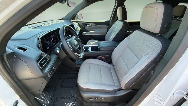 Used 2026 Chevrolet Traverse LT w/ Driver Confidence Package FWD image 20