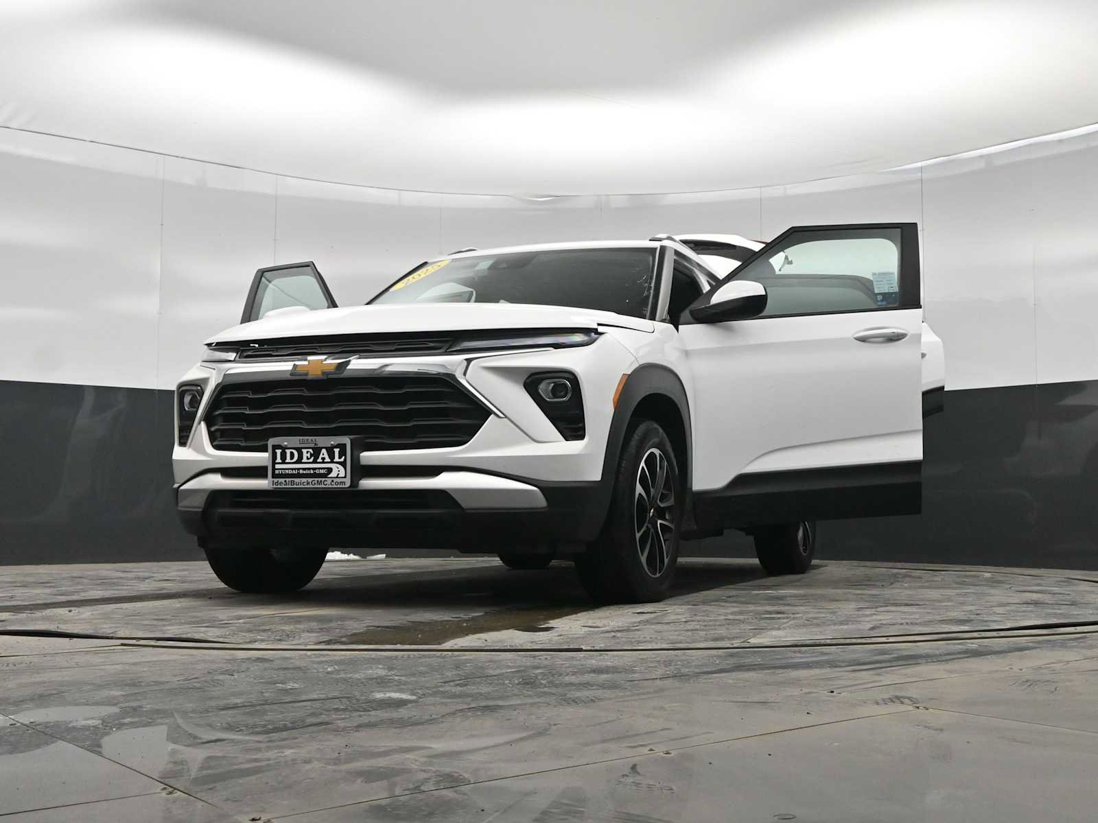 Used 2025 Chevrolet TrailBlazer LT image 41