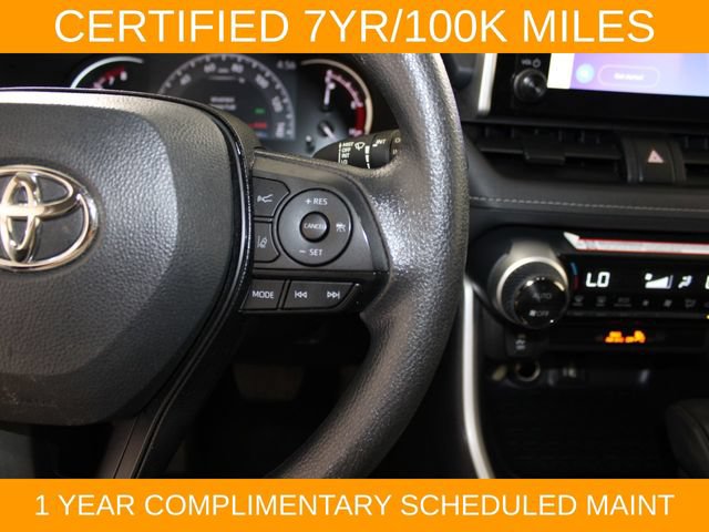 Used 2025 Toyota RAV4 XLE AWD/4WD image 21