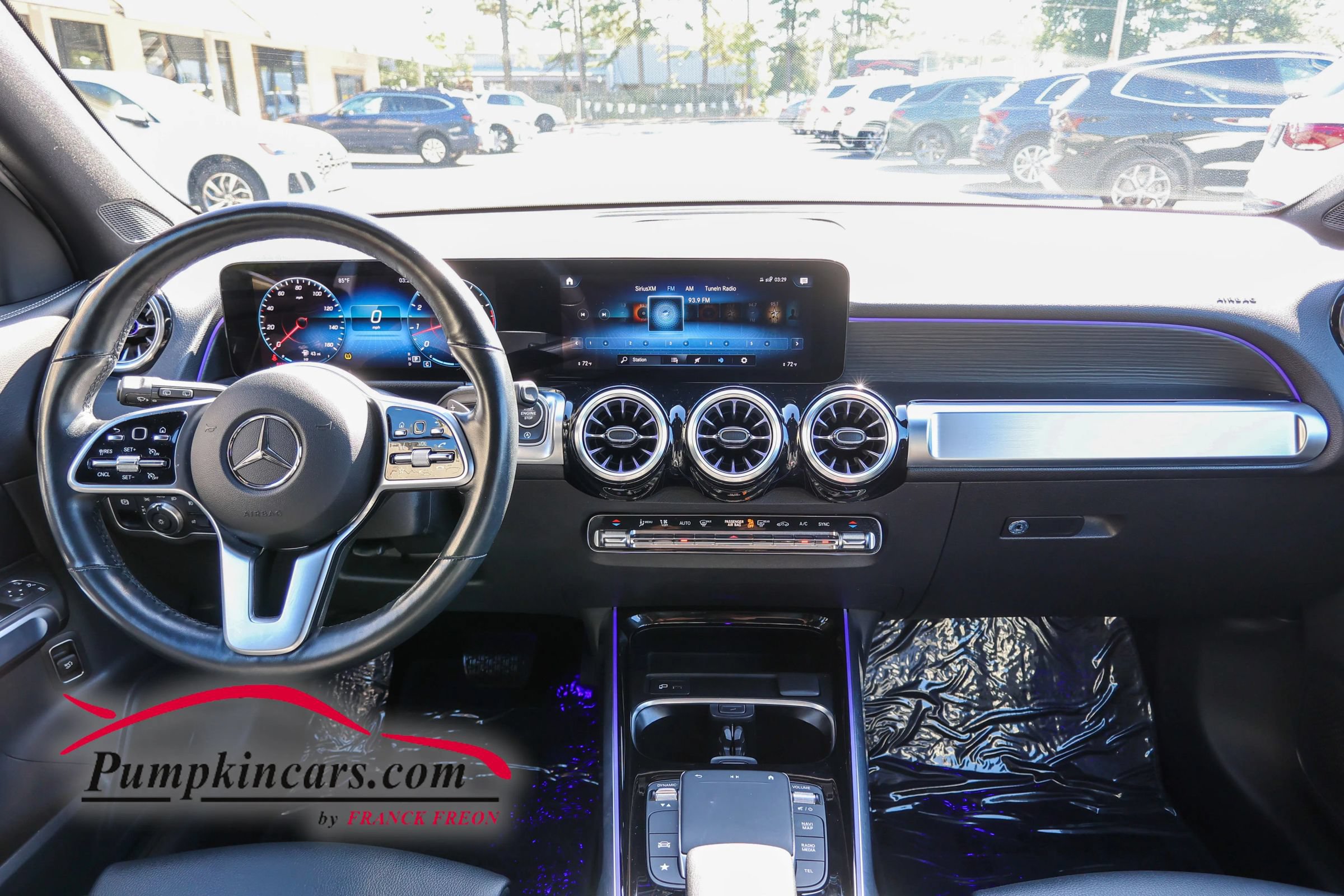 Used 2023 Mercedes-Benz GLB 250 4MATIC w/ Premium Package image 32