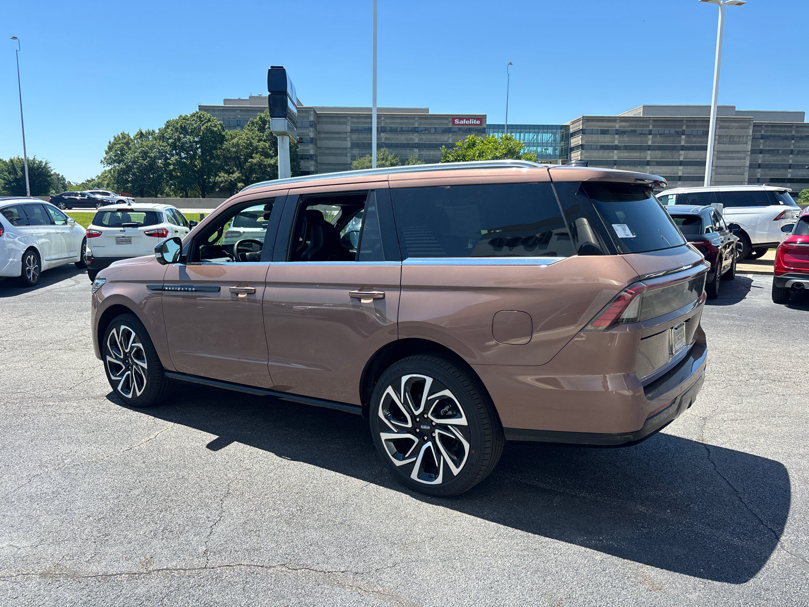 New 2026 Lincoln Navigator Black Label AWD/4WD image 5