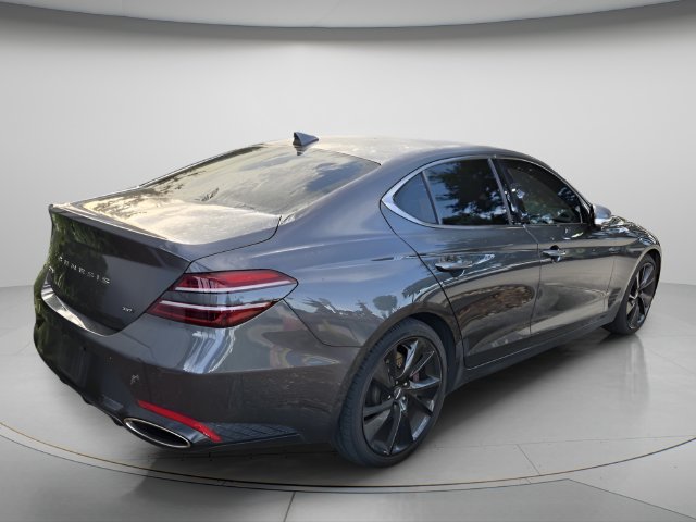 Used 2022 Genesis G70 3.3T RWD image 5