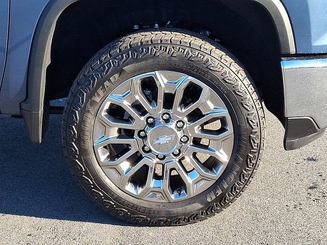 Certified 2025 Chevrolet Silverado 2500 LT w/ Safety Package image 8