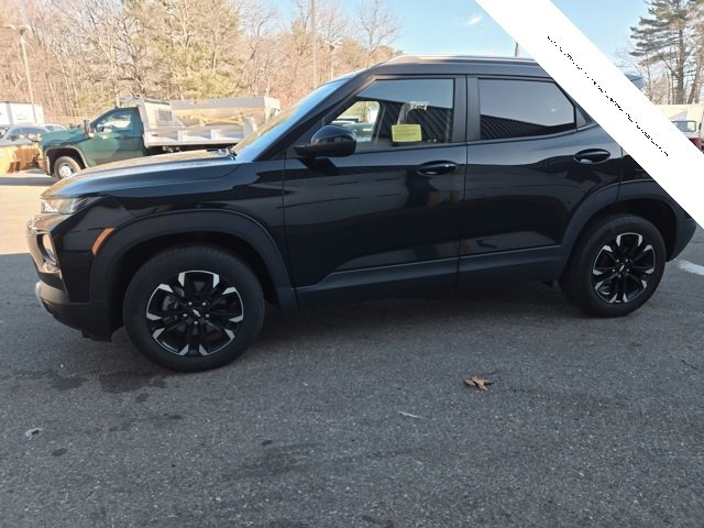 Used 2023 Chevrolet TrailBlazer LT w/ Convenience Package image 3