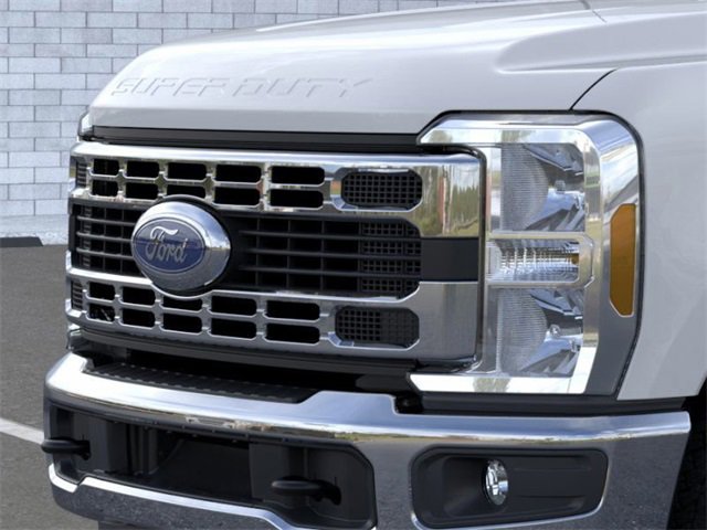 New 2026 Ford F350 XLT w/ FX4 Off-Road Package image 17