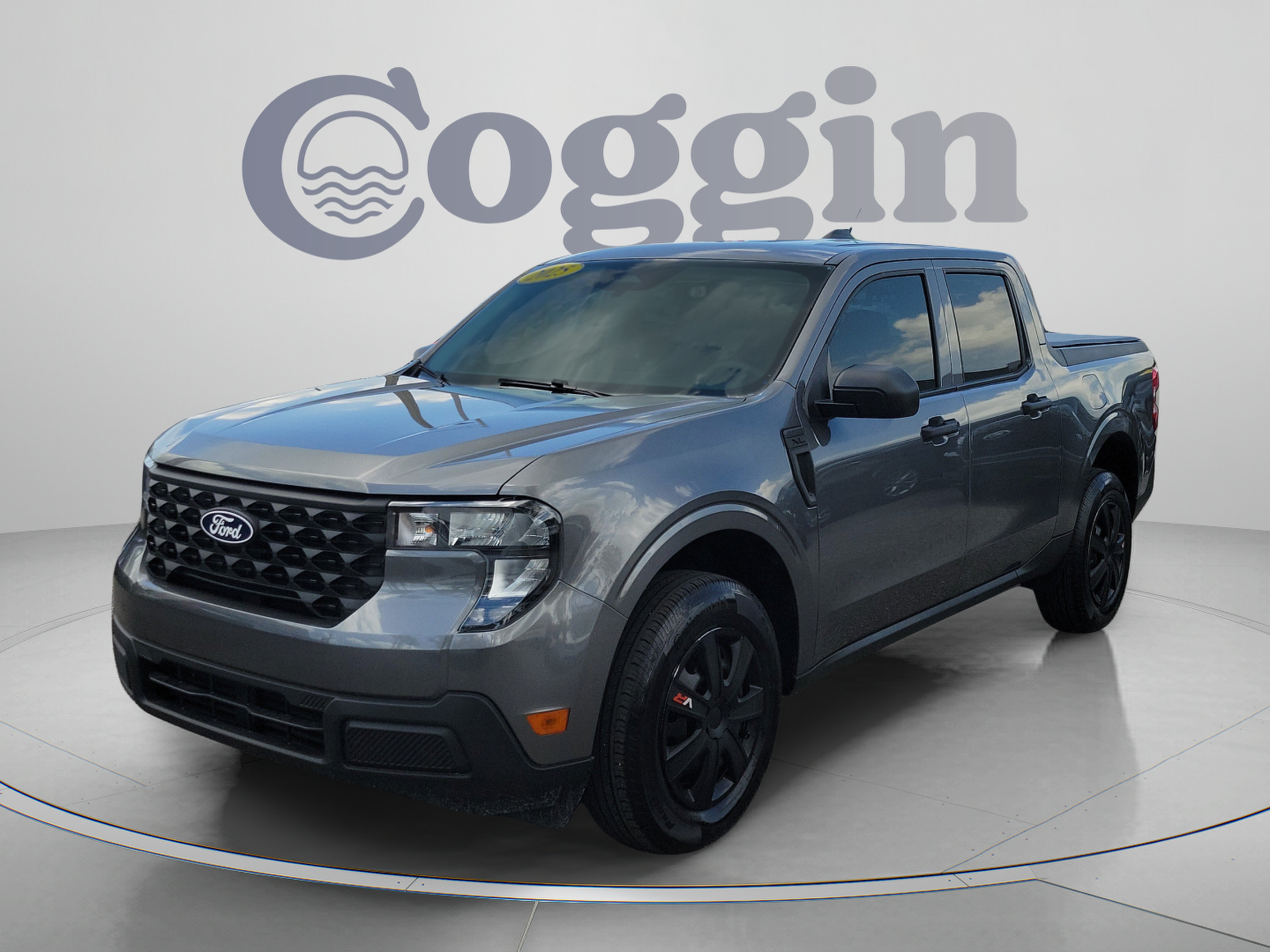 Used 2025 Ford Maverick XL